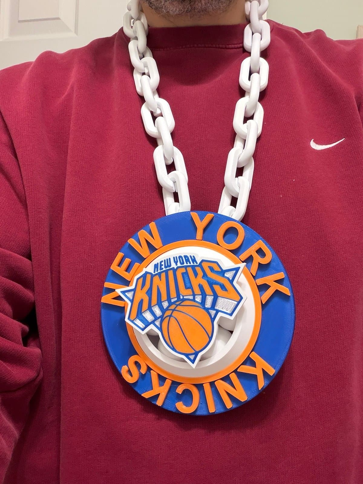 New York Knicks spinning hype fan chain necklace