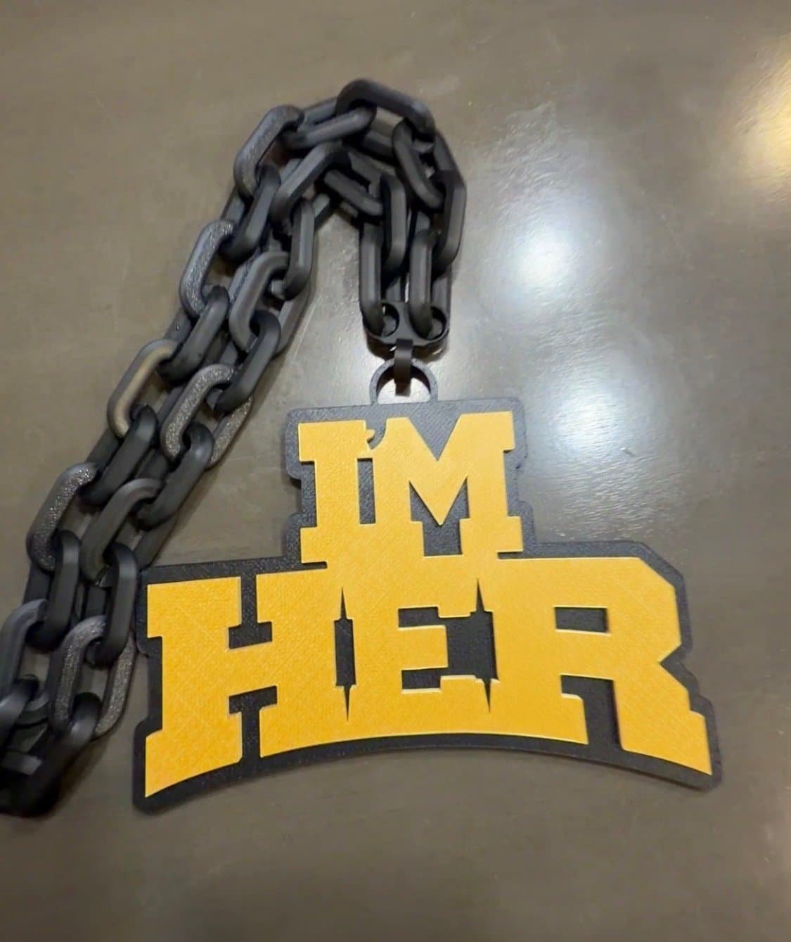 “Im Her” extra large hype fan chain necklace! - Thumbnail 2