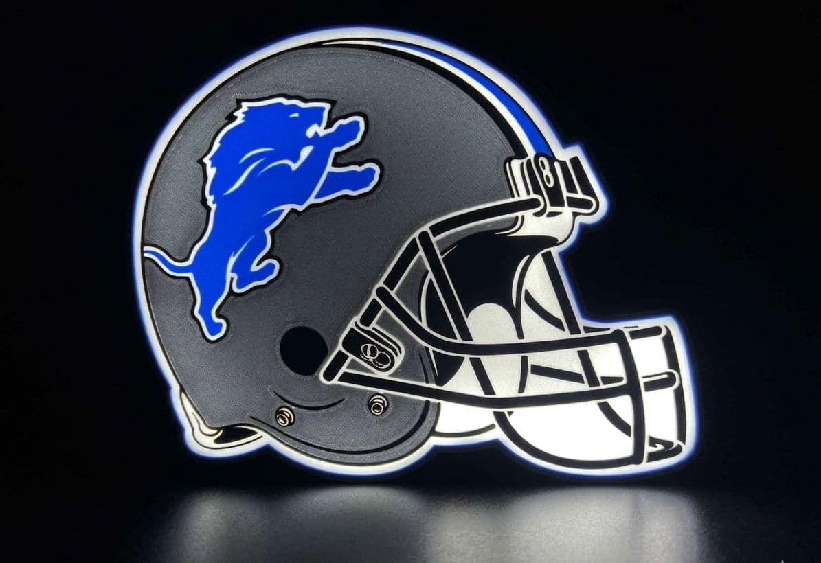 Detroit Lions Helmet LED Lightbox! Great for a fans shelf or desk!