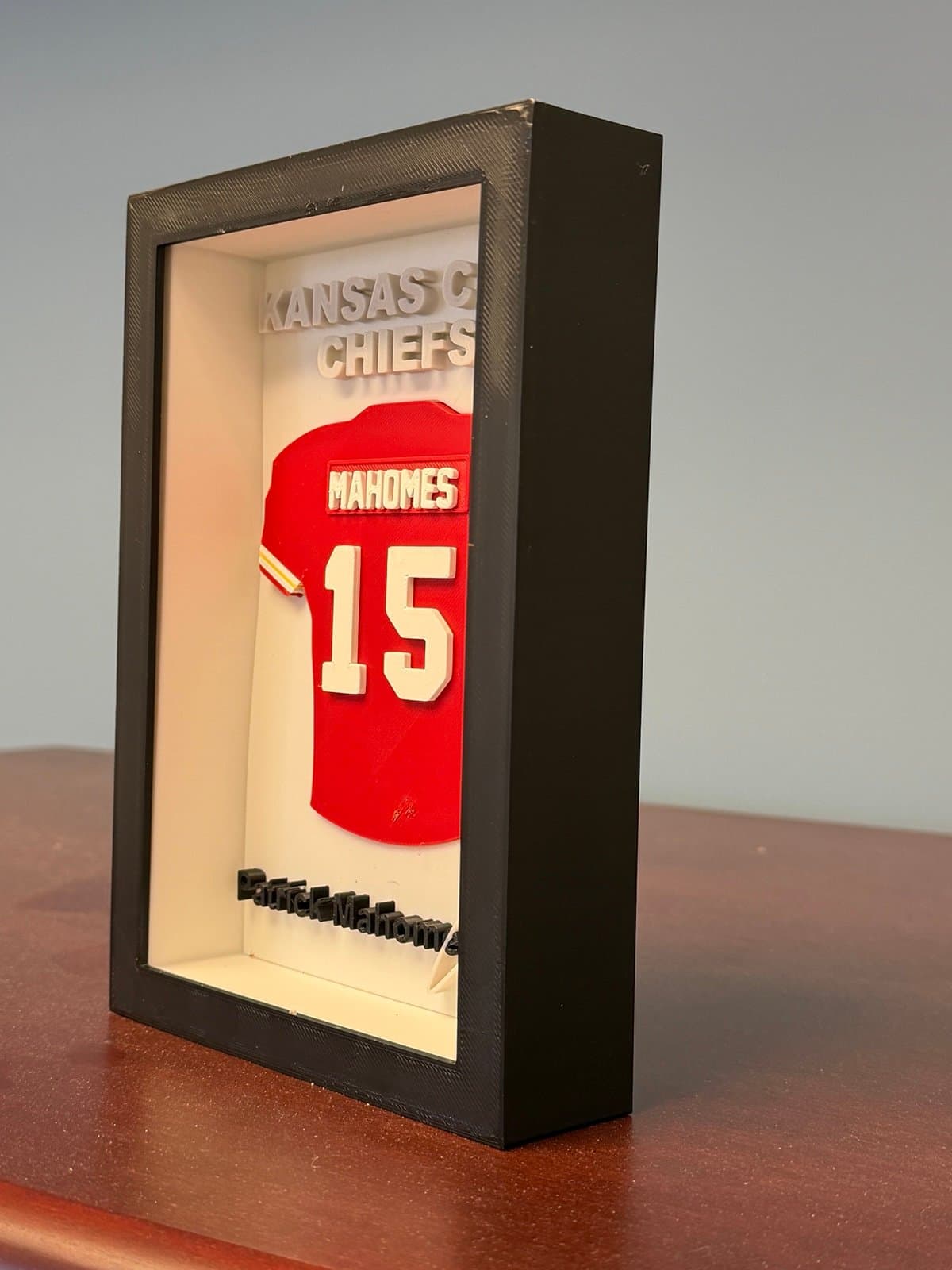 Patrick Mahomes Jersey frame - 3d printed - Kansas City Chiefs - Thumbnail 2
