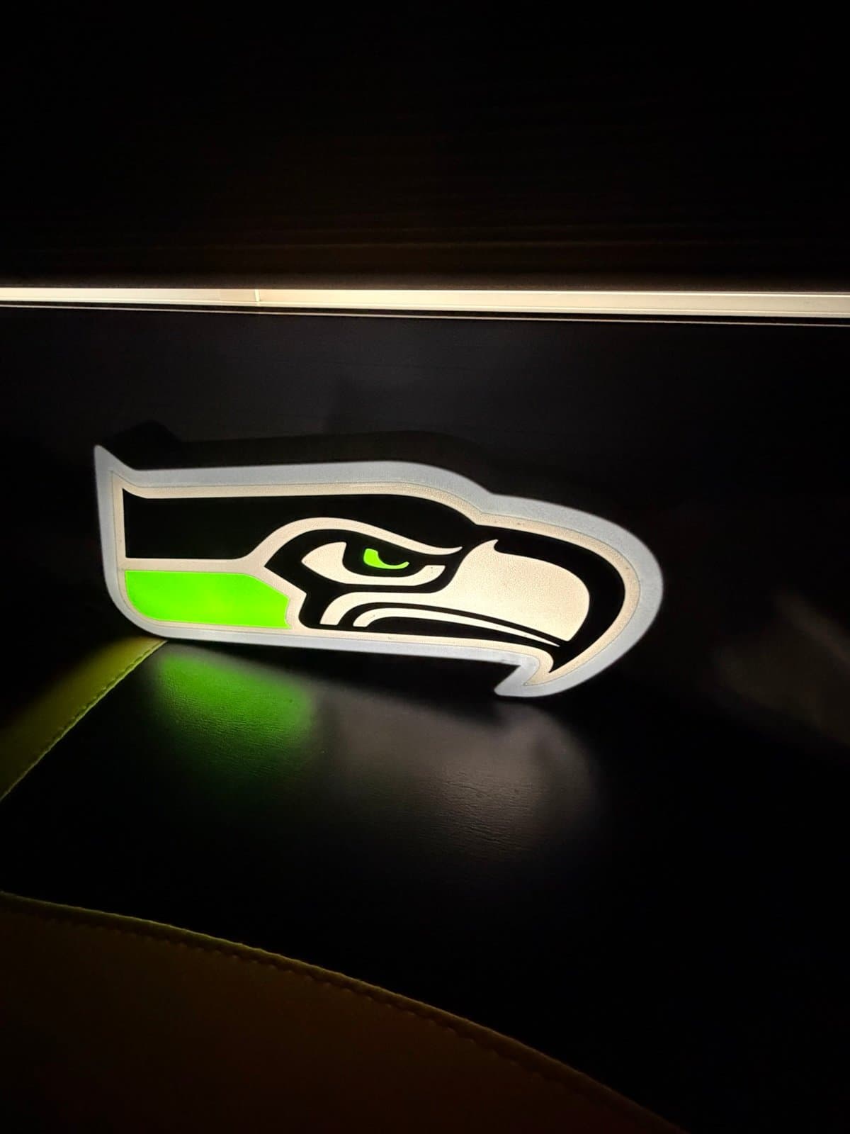 Seattle Seahawks LED light box ! Light up your desk, wall or shelf! - Thumbnail 2