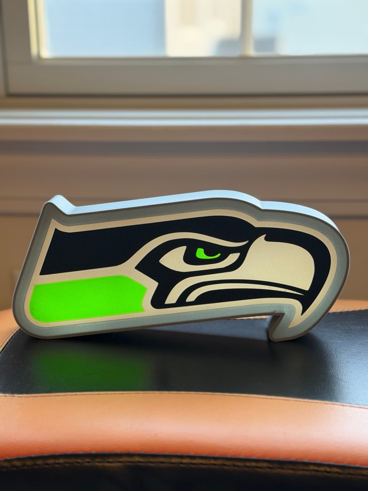 Seattle Seahawks LED light box ! Light up your desk, wall or shelf! - Thumbnail 5