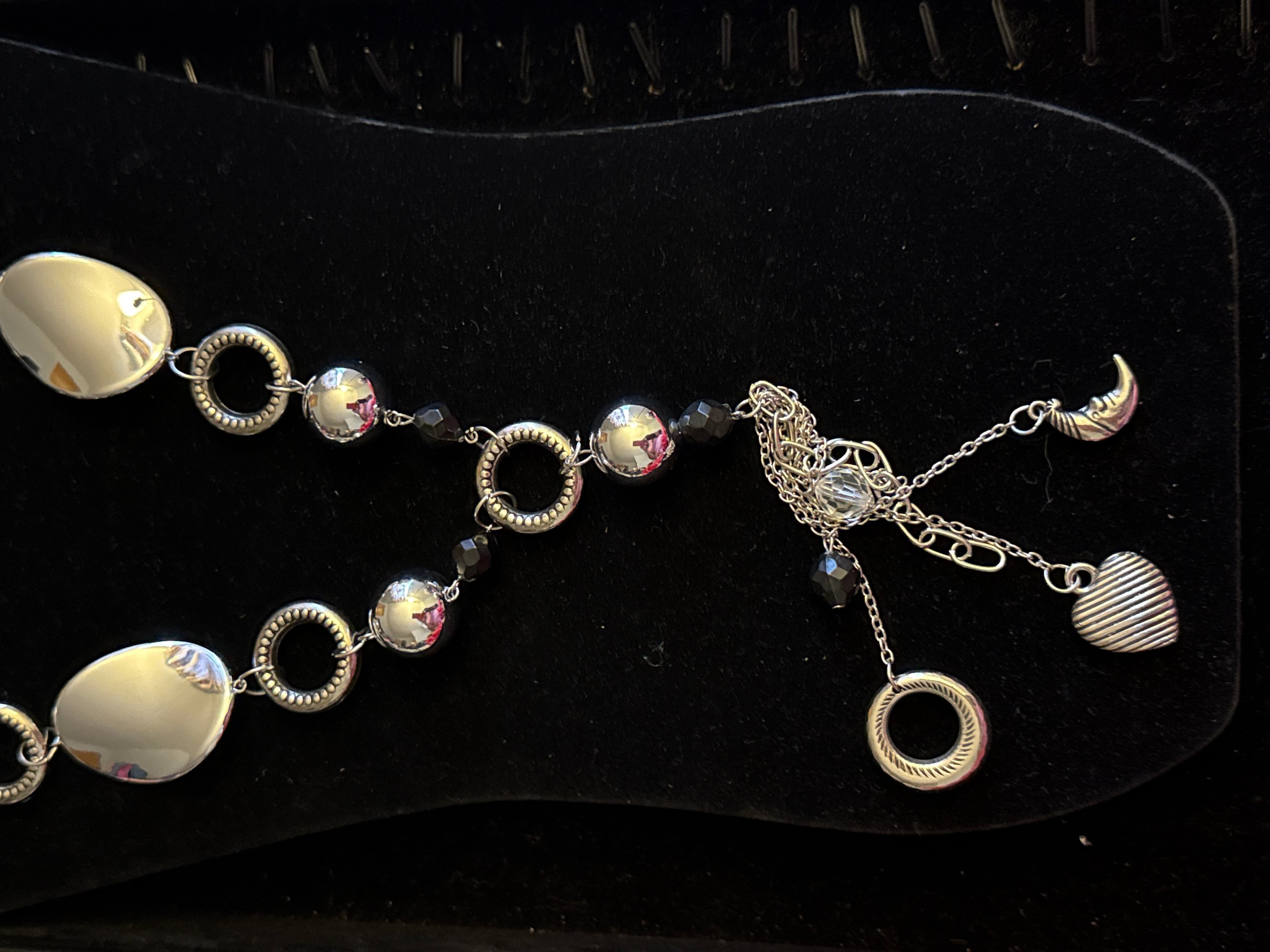 Silver Tone Oval Link Necklace with Circle Accents - Thumbnail 2