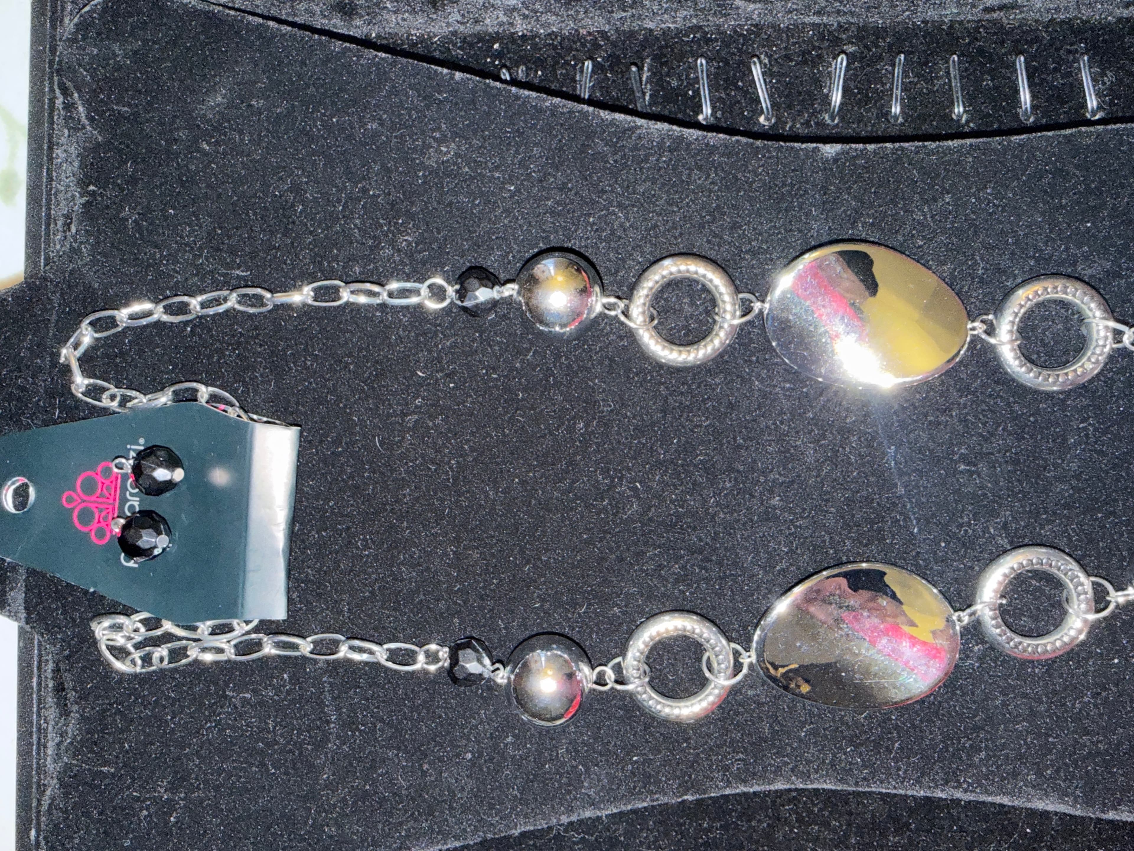Silver Tone Oval Link Necklace with Circle Accents - Thumbnail 3