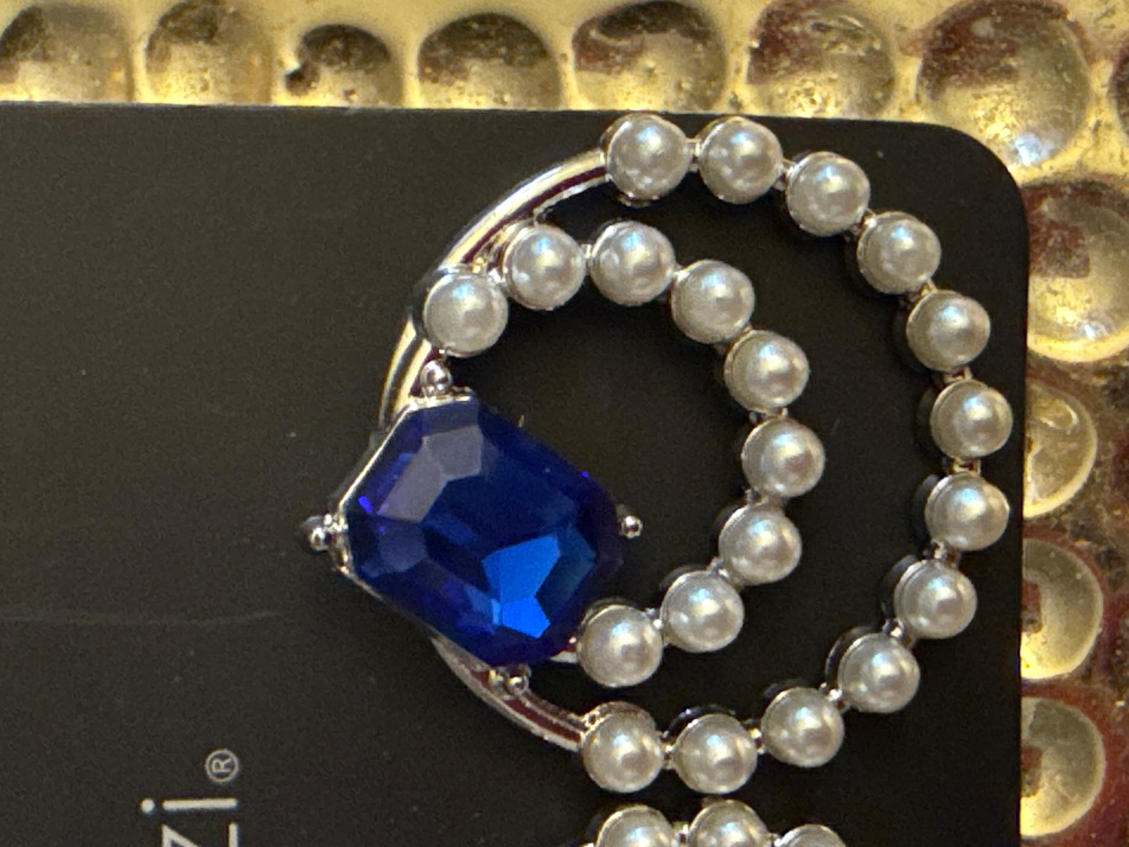 Paparazzi Blue Gem Pearl Hoop Earrings - Thumbnail 2