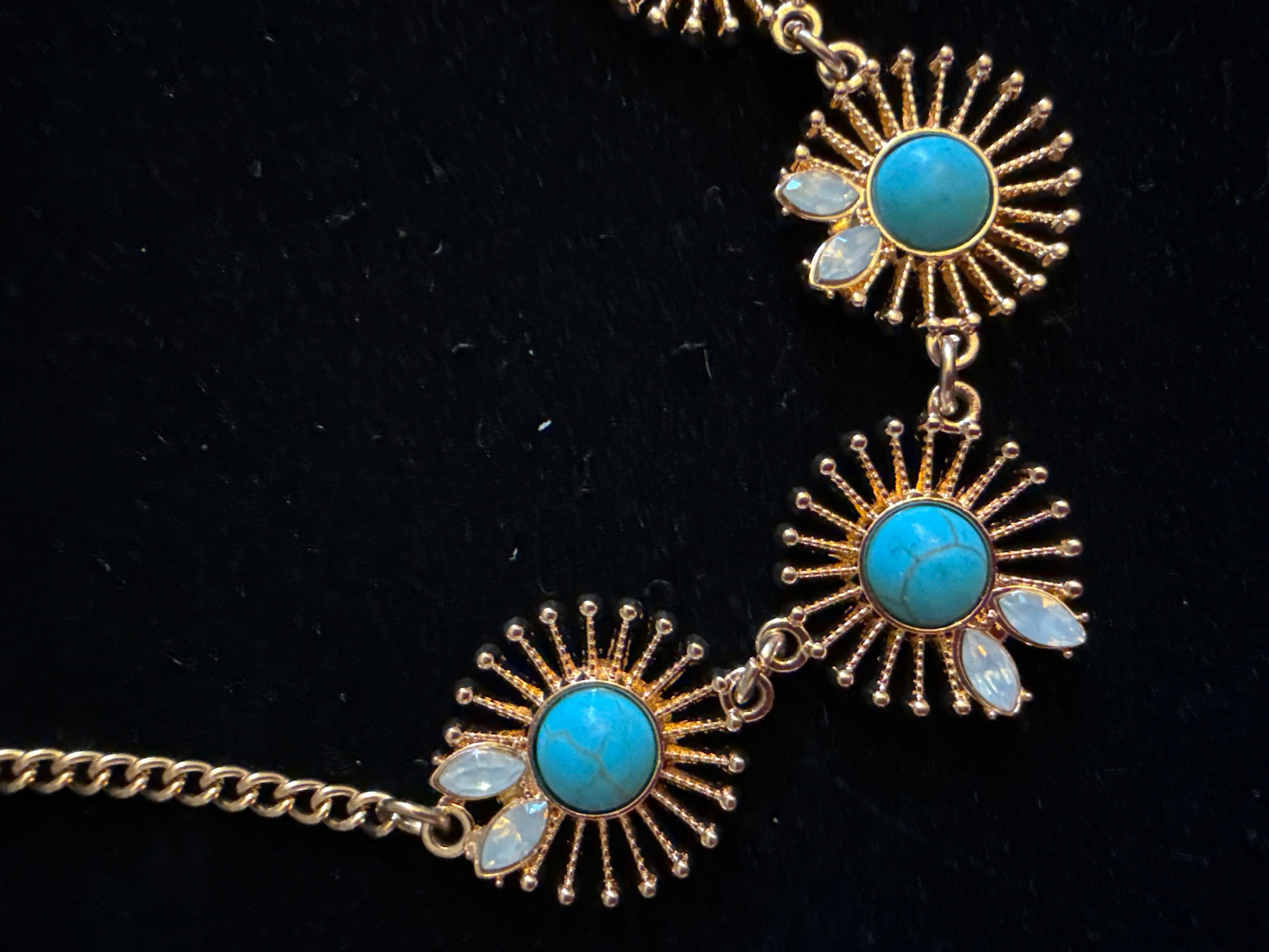 Gold-Tone Necklace with Turquoise Accents - Thumbnail 2
