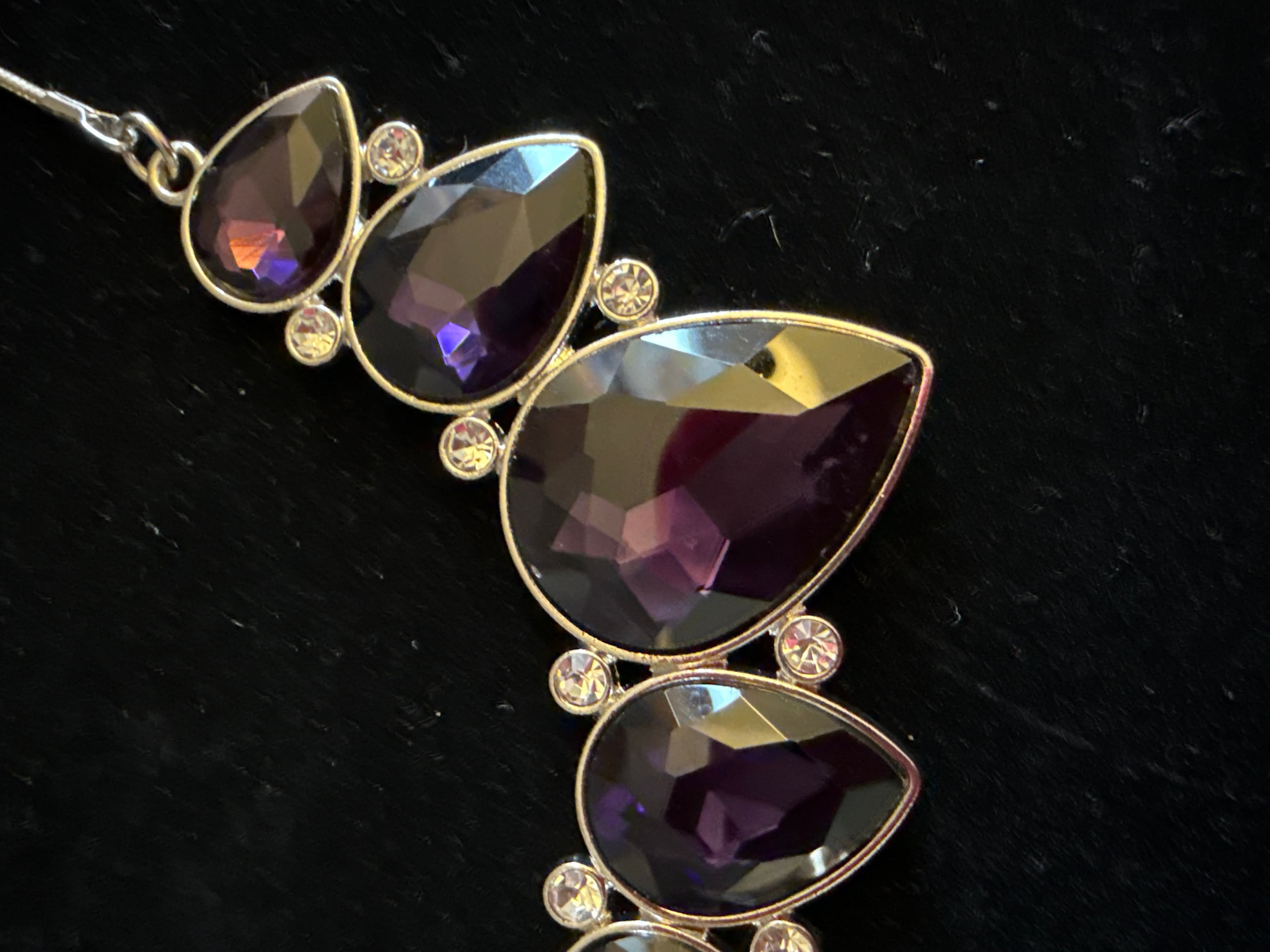 Gold Tone Necklace with Purple Teardrop Stones - Thumbnail 2