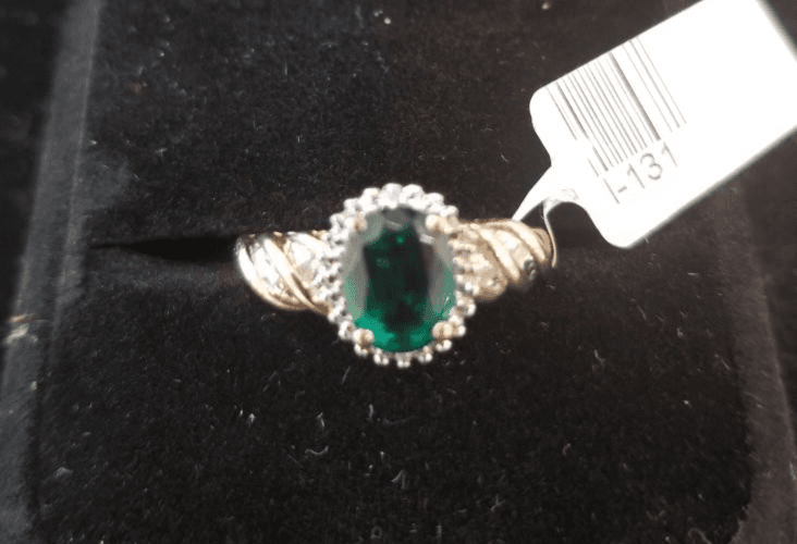 Synthetic Emerald Lady's Stone Ring Yellow Gold Electroplate 4.2g (I-131) - Thumbnail 2