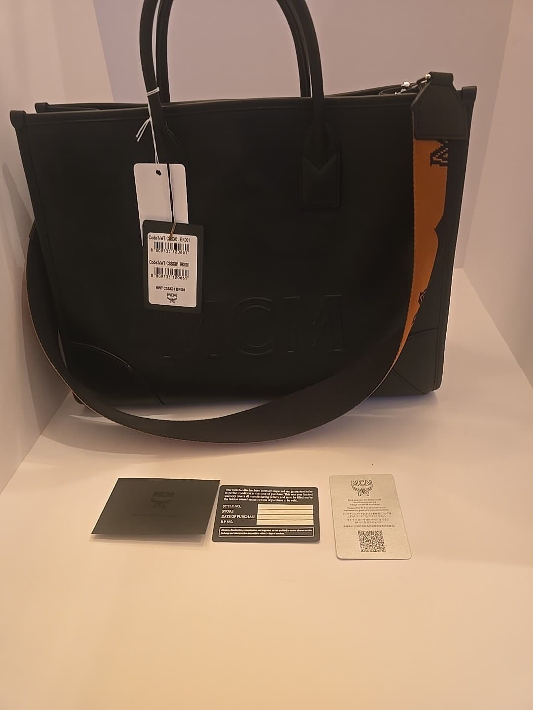MCM Large ITALY Munchen Tote in Spanish Calf Leather Handbags. NEW WITH TAGS - Thumbnail 11