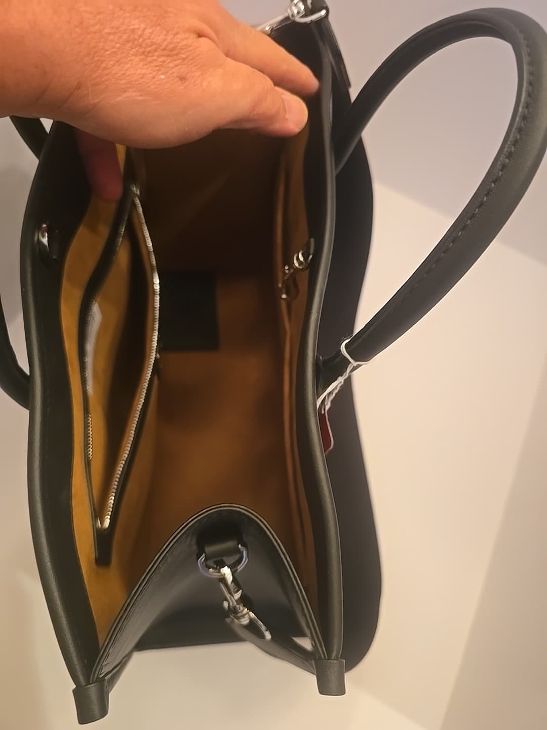MCM Large ITALY Munchen Tote in Spanish Calf Leather Handbags. NEW WITH TAGS - Thumbnail 12