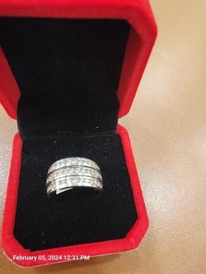 NORDSTROM Lady's Diamond Wedding Band 45 Diamonds 4.50 Carat T.W. (17-1) - Image 1