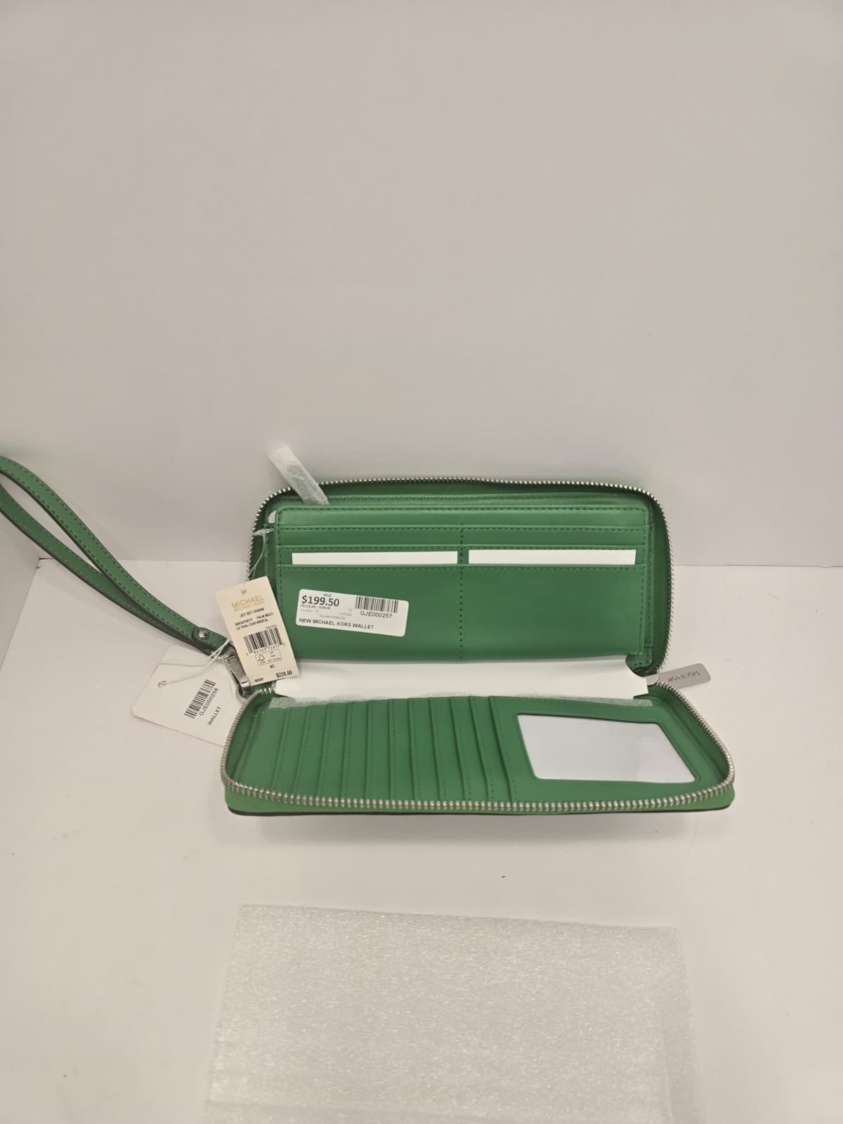 Michael Kors Wallet Purse Coin Purse Jet Set Charm Continental GREEN & WHITE - Thumbnail 11