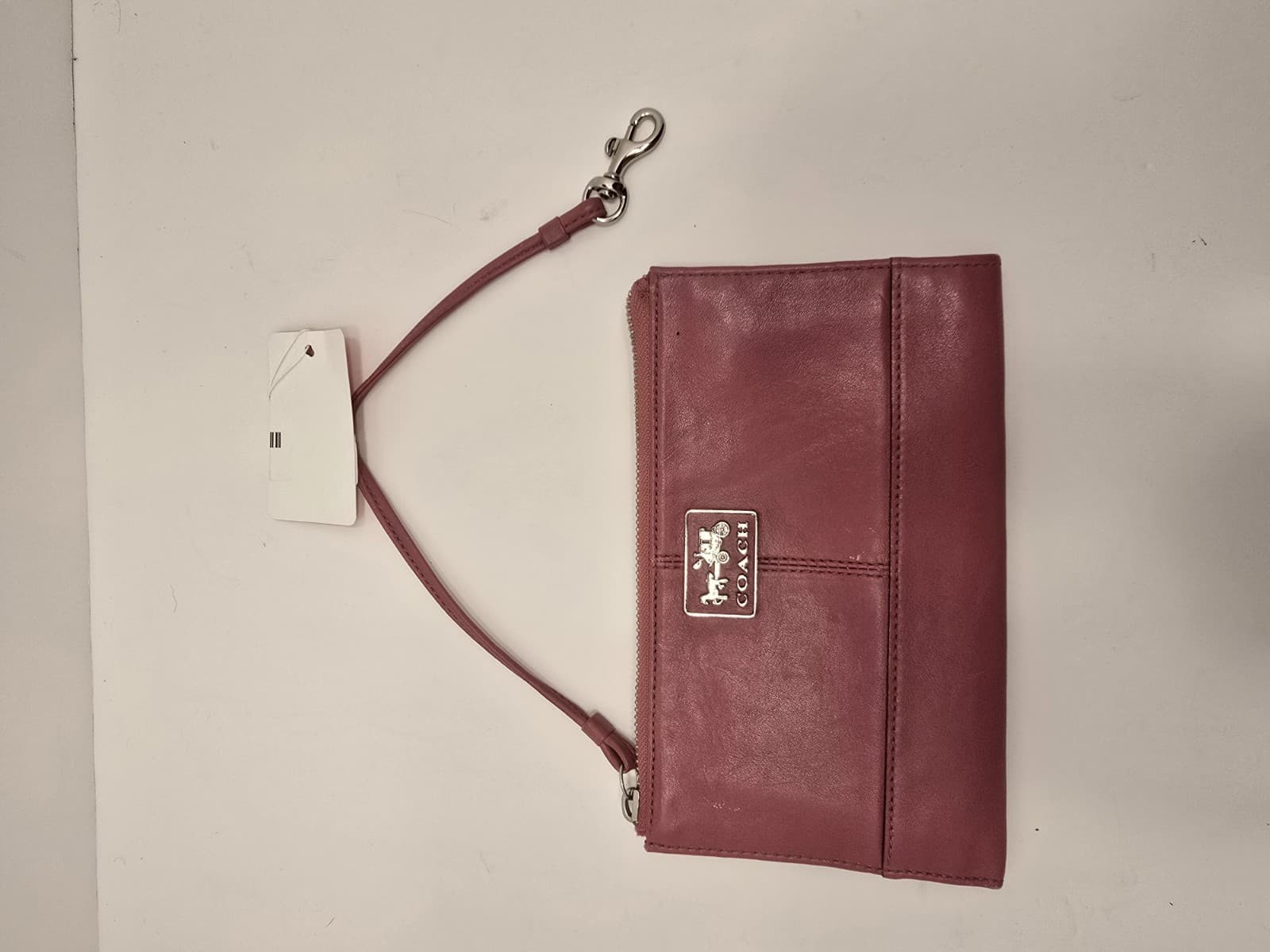 Coach Pink Leather Clutch Zipper Wristlet rectangular, wrist Strap, lined fabric - Thumbnail 15