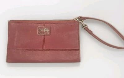 Coach Pink Leather Clutch Zipper Wristlet rectangular, wrist Strap, lined fabric - Thumbnail 3