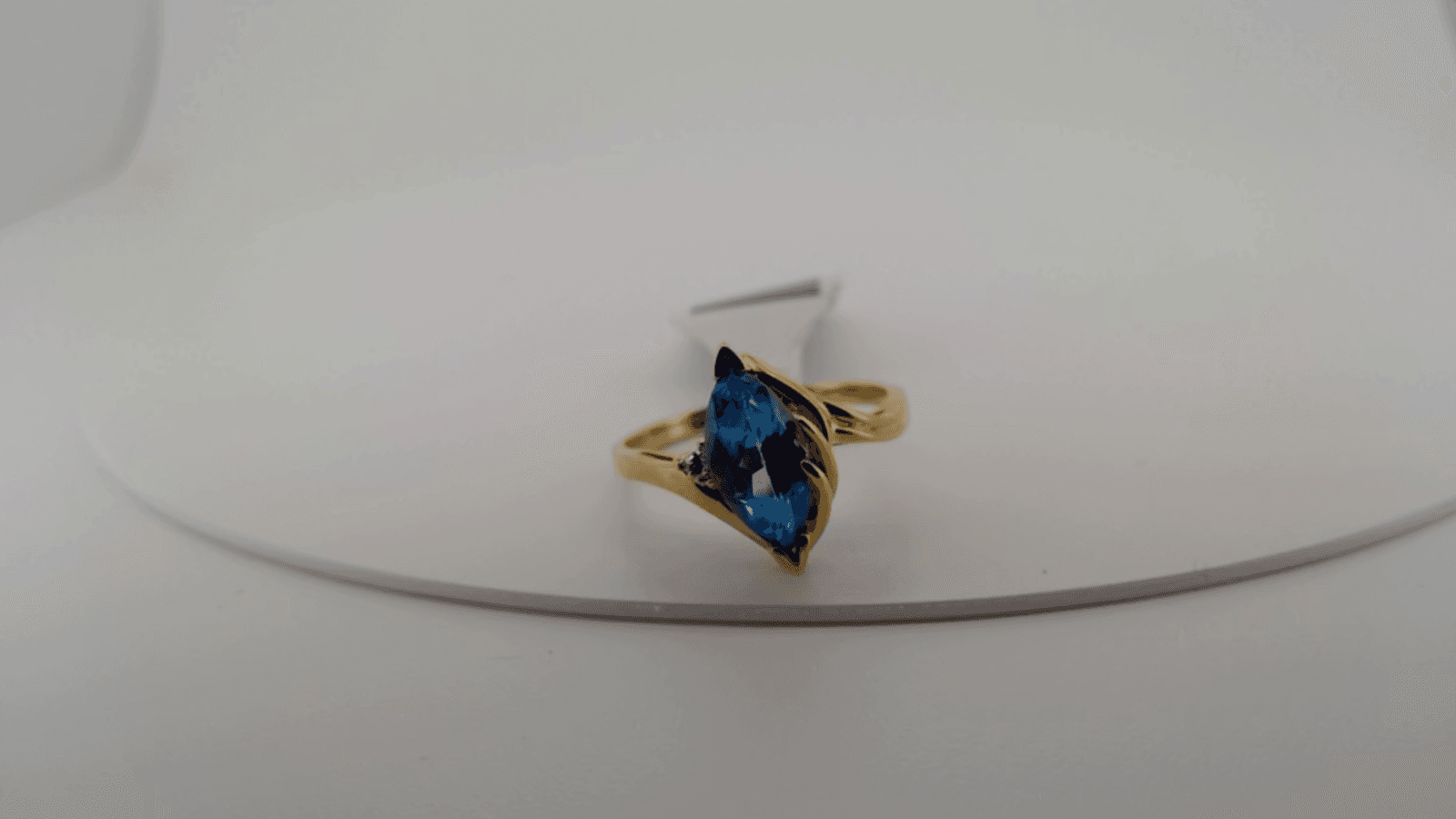 Blue Topaz Lady's Stone Ring 10K Yellow Gold 1.82g Size:6 - Thumbnail 9