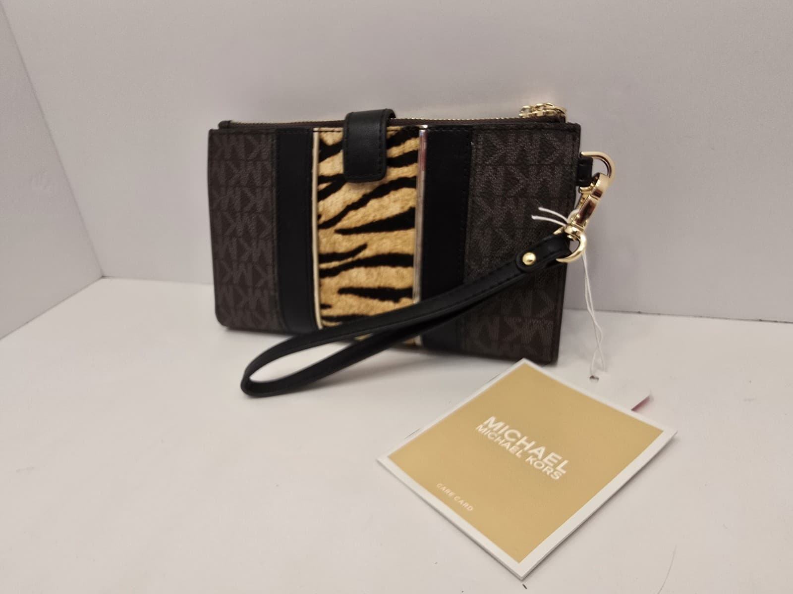 MICHAEL KORS Jet Set Double Zip Phone Wristlet Striped Pony Hair Brown MK Print - Thumbnail 17
