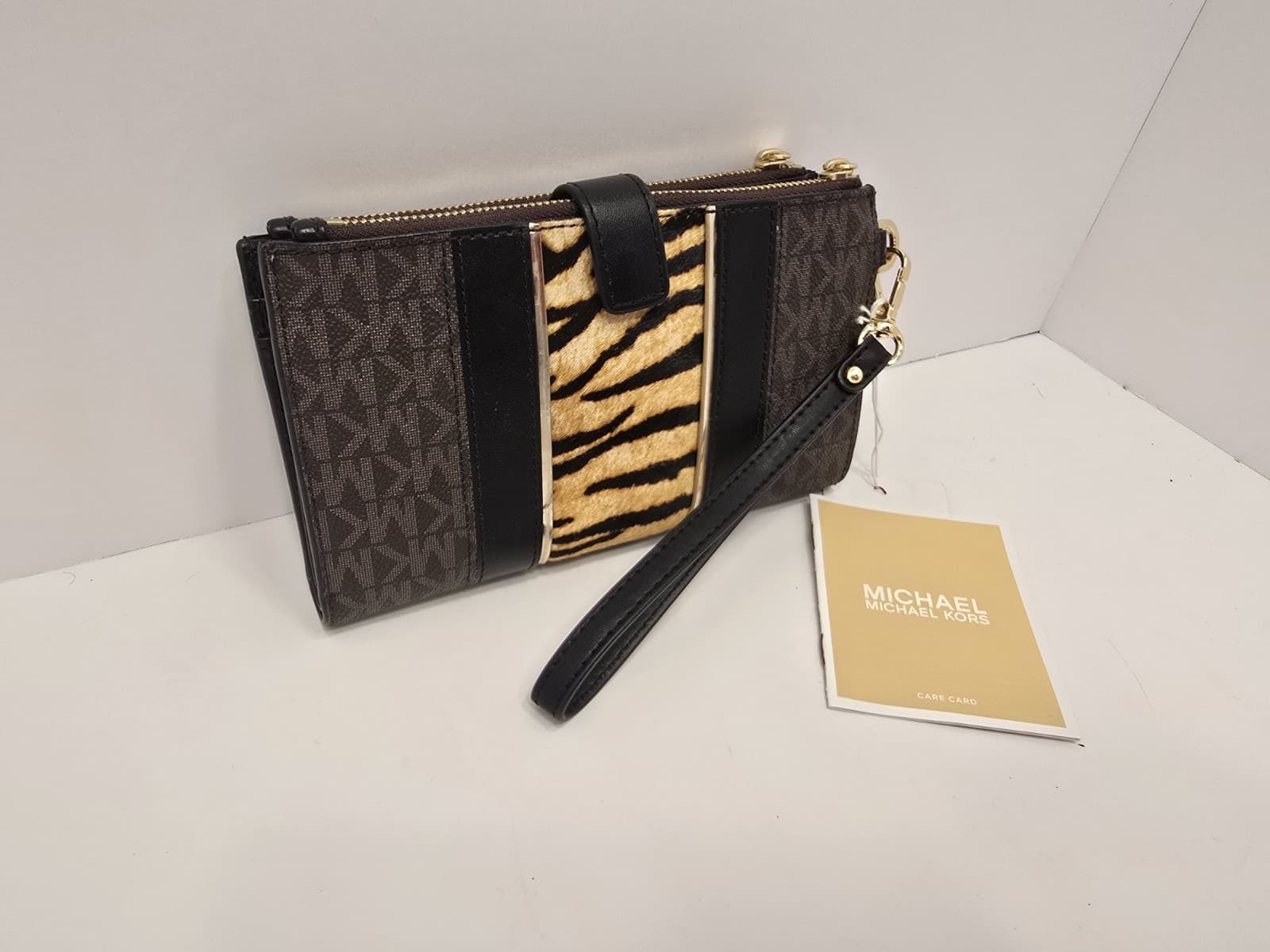 MICHAEL KORS Jet Set Double Zip Phone Wristlet Striped Pony Hair Brown MK Print - Thumbnail 18