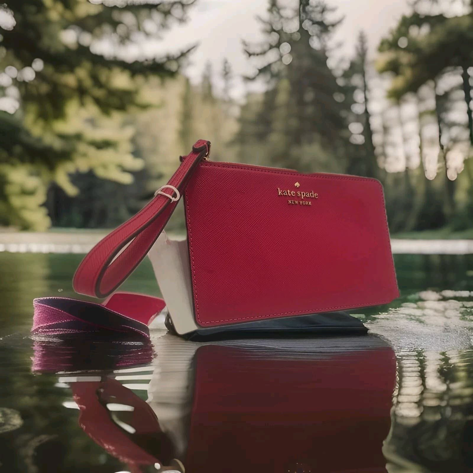 Kate Spade Wristlet Blossom Pink NEW WITHOUT TAGS - Image 1