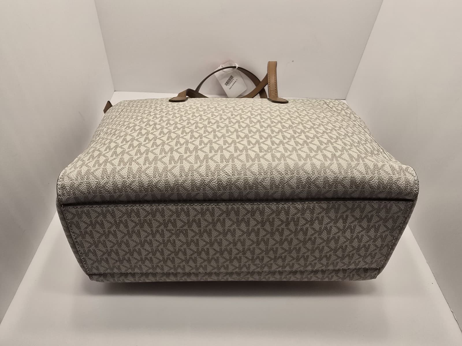 Michael Kors Logo Sinclair Large Leather East West Grab Tote With dust bag & tag - Thumbnail 17