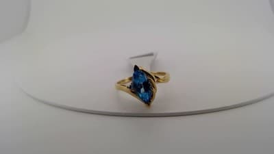 Blue Topaz Lady's Stone Ring 10K Yellow Gold 1.82g Size:6 (GJE000182) - Thumbnail 5