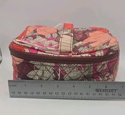 Vera Bradley Makeup Bag Pink, Orange, Zipper Closure. - Thumbnail 8