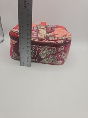 Vera Bradley Makeup Bag Pink, Orange, Zipper Closure. - Thumbnail 10