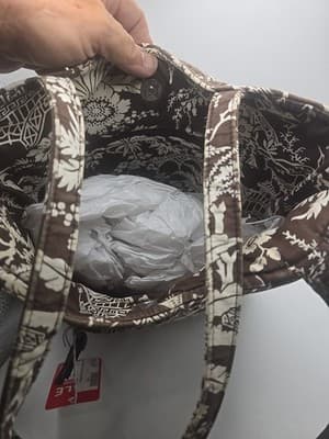 Vera Bradley Large Vera Tote in Rain Forest Toile - Floor model - Thumbnail 4