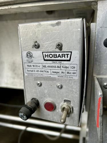 Hobart W32-6 Hand Wrap Station 2 Film Capacity - Thumbnail 4