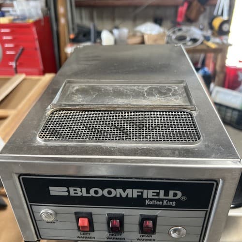 Bloomfield 8571 Pour Over Coffee Brewer, 3 Warmers - Thumbnail 5