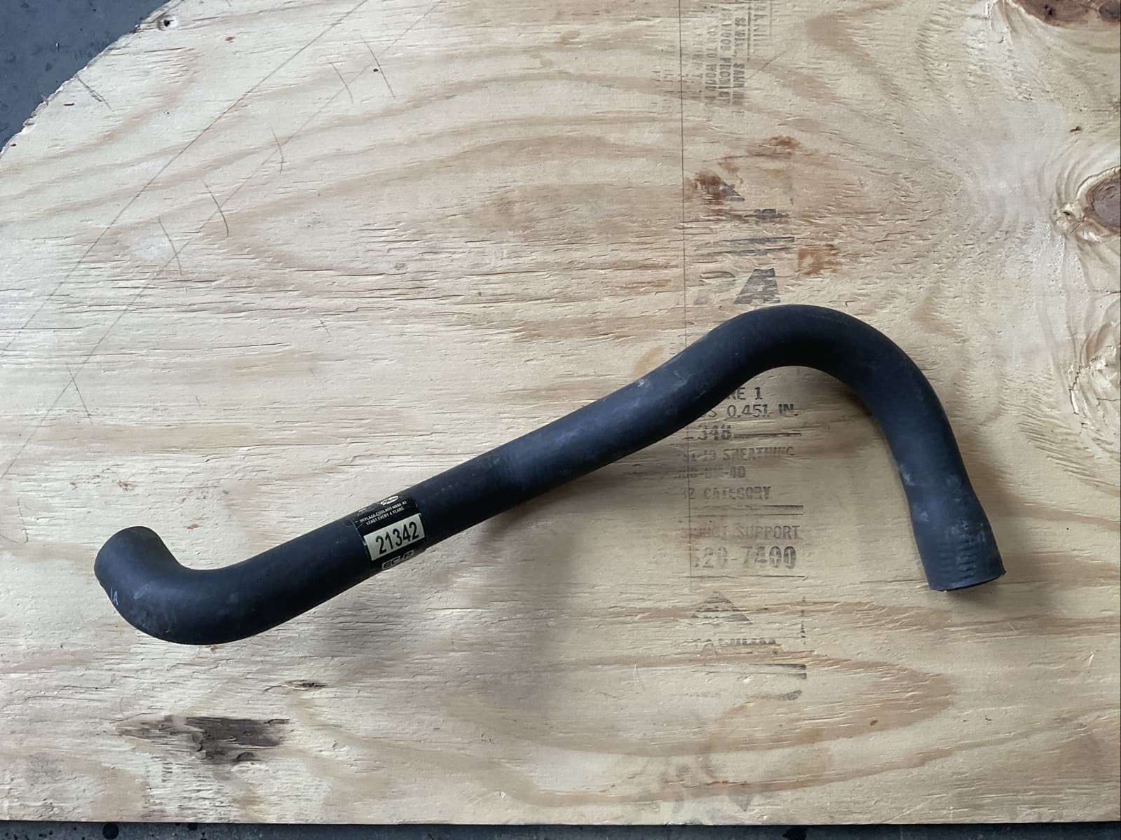 Gates # 21342 Radiator Coolant Hose - Image 1