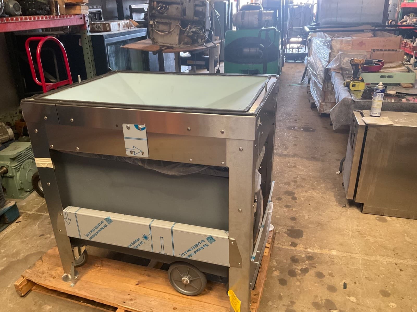 FOLLETT ICE STORAGE AND TRANSPORT SYSTEM WITH TRANSPORT CART - Thumbnail 2