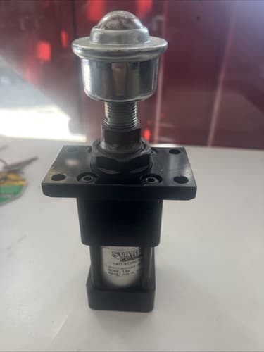 STARCYL ST3F1-1.50x00.50x1.00 PNEUMATIC CYLINDER 1.50 BORE STAR3 SER - Image 1
