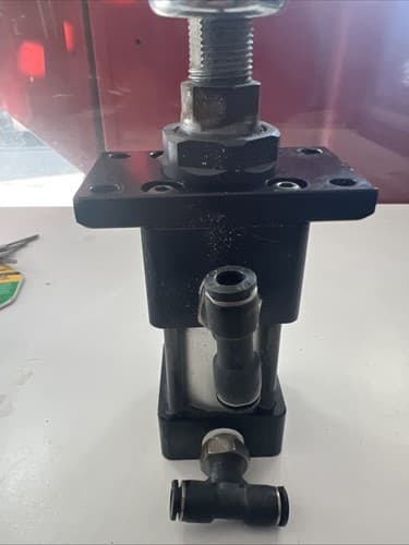 STARCYL ST3F1-1.50x00.50x1.00 PNEUMATIC CYLINDER 1.50 BORE STAR3 SER - Thumbnail 4
