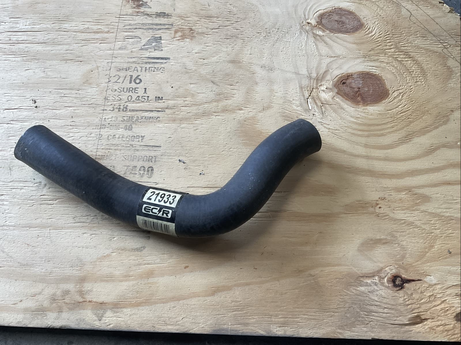 Radiator Coolant Hose-Molded Gates 21933 - Image 1