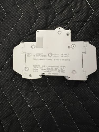 SCHNEIDER ELECTRIC C 3A MULTI 9 C60 277~65V 3AMP 1 POLE CIRCUIT BREAKER - Thumbnail 2