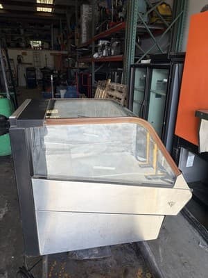 Structural Concepts DD17R Refrigerated Dual Service Merchandiser 120V - Thumbnail 5