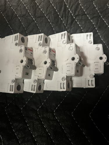CH D5 WMS1D05 5A 240V SUPPLEMENTARY PROTECTOR (Lot of 4) - Thumbnail 2