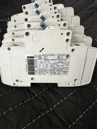 Allen Bradley 1489-A1C060 Circuit Breaker Series A (LOT OF 6 BREAKERS) - Thumbnail 3