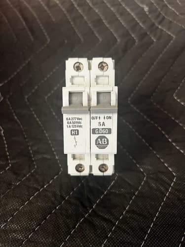 Allen Bradley 1492-ACB H1 / 1492-CB1 G 060 Circuit Breaker - Image 1