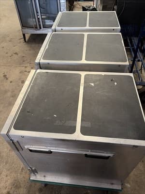 Cres Cor 309-188C (8 Full size Sheet Pan) Capacity Half Size Mobile Cabinet - Thumbnail 8