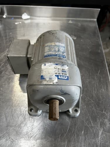 NISSEI GTR NNB G3LM-18-30-T010A 100W INDUCTION MOTOR Ratio1:30 MOT-I-3027=9R33 - Image 1