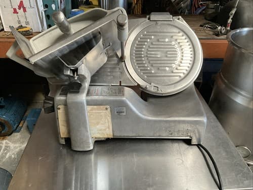 Hobart Slicer Model 512M With Built In Sharpener - Image 1