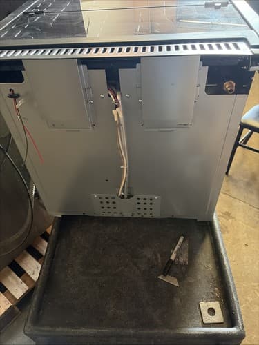 RV 3-Burner 21” Gas Range/Oven W/Flame Sense - Glass Cover #FGR21G3MA1B-SG #07 - Thumbnail 10