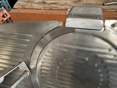 Hobart Slicer Model 512M With Built In Sharpener - Thumbnail 5