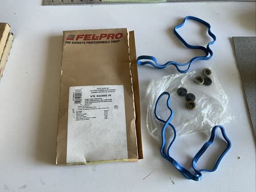 Engine Valve Cover Gasket Set Fel-Pro VS 50395 R - Image 1