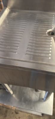 BK Resources BKUBD 18"W x 18"D Stainless Steel Underbar Drainboard - Thumbnail 4