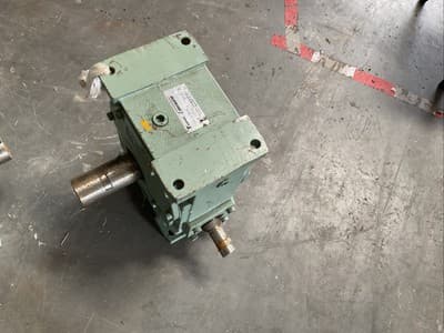 Tsubaki Emerworm EW125B30L Gear Box 1:30 Ratio MFG No. SA7544-1 - Thumbnail 2
