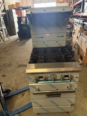 Restaurant Range Oven 24” 4 Open Burners Natural gas - Image 1