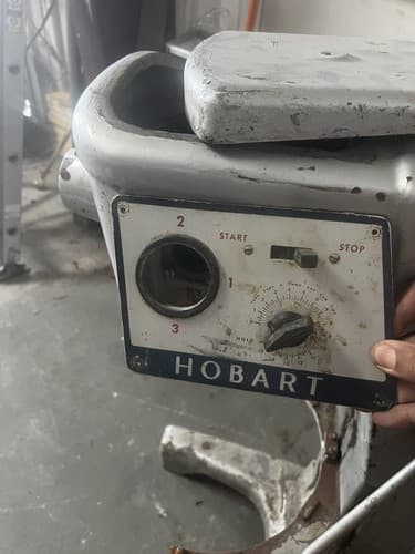 Used Hobart D-300T Commercial 30Qt Dough Mixer - 115v 1/2 hp (For Parts Only) - Thumbnail 6
