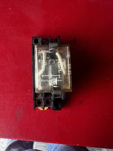 OMRON IEC255 24VDC Relays With Frame - Thumbnail 2